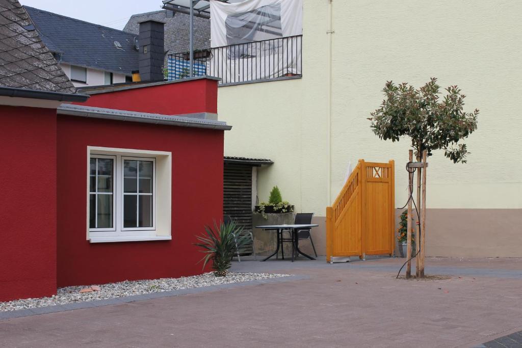 Altes Schulhaus Hotel Zeltingen-Rachtig Ngoại thất bức ảnh