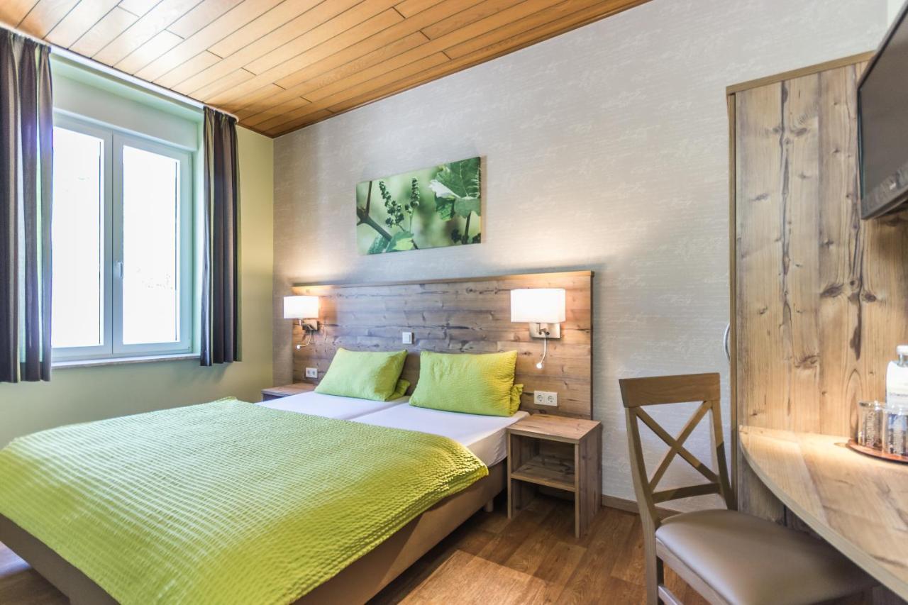 Altes Schulhaus Hotel Zeltingen-Rachtig Ngoại thất bức ảnh