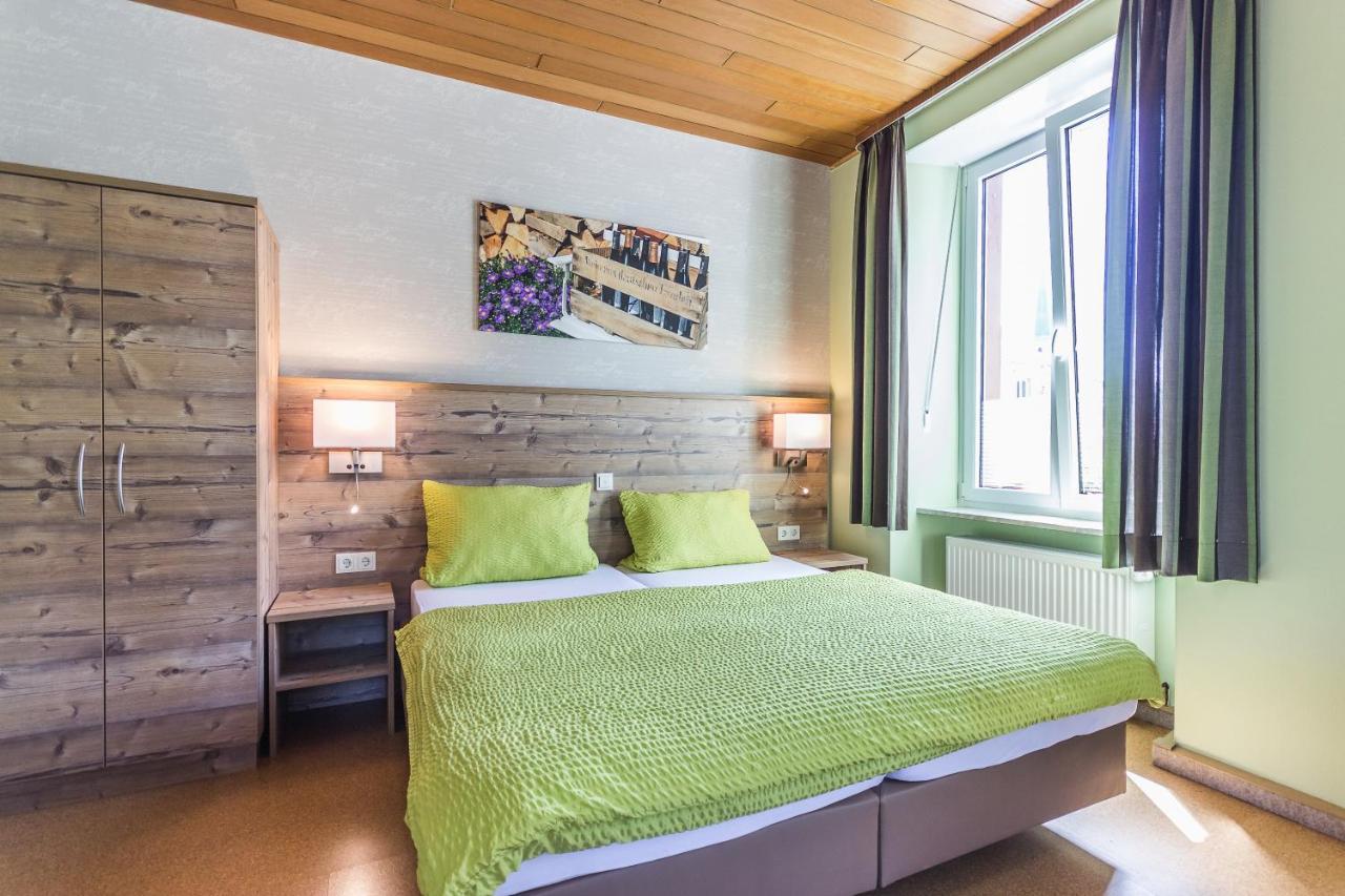 Altes Schulhaus Hotel Zeltingen-Rachtig Ngoại thất bức ảnh